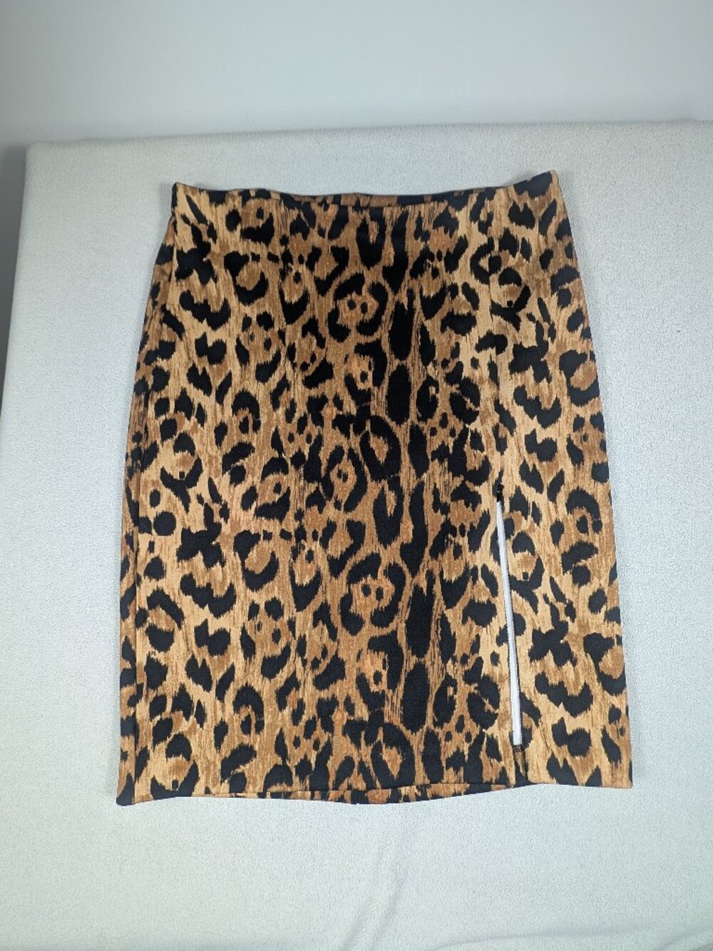 The Limited Leopard Print Pencil Skirt Size 8 Office Siren Animal Print